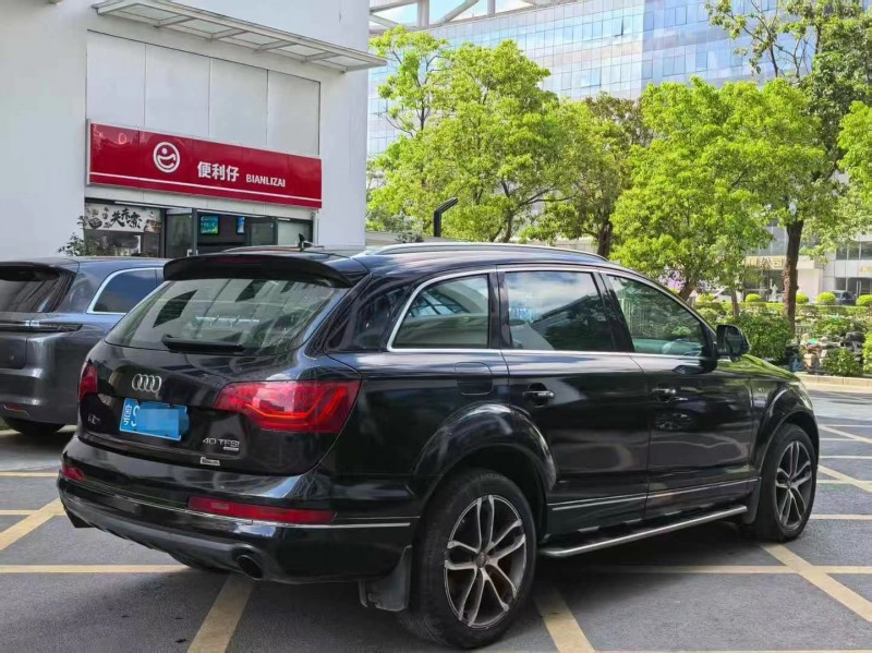 广州13年奥迪Q77