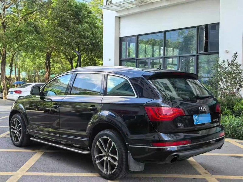 广州13年奥迪Q78