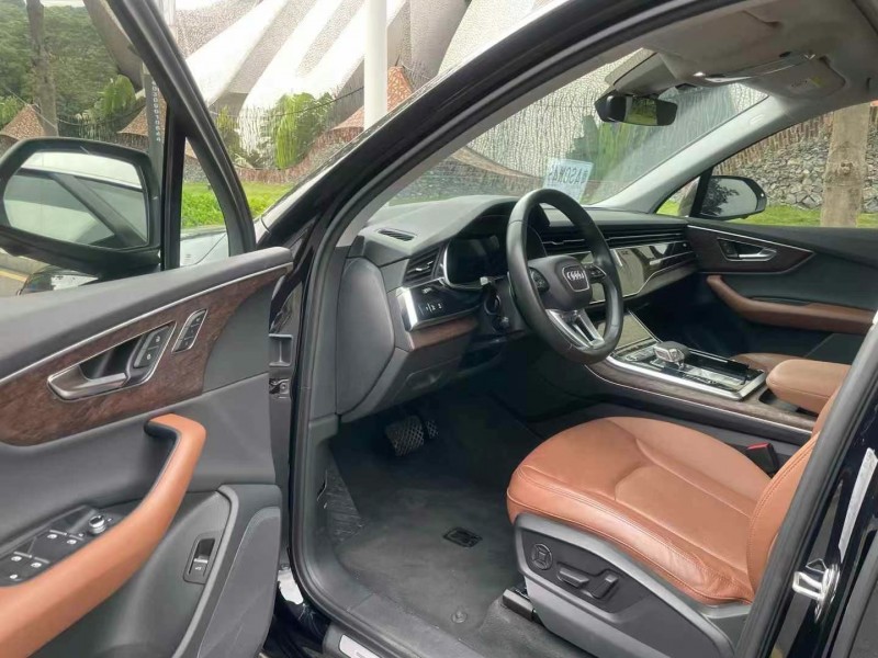 广州21年奥迪Q76