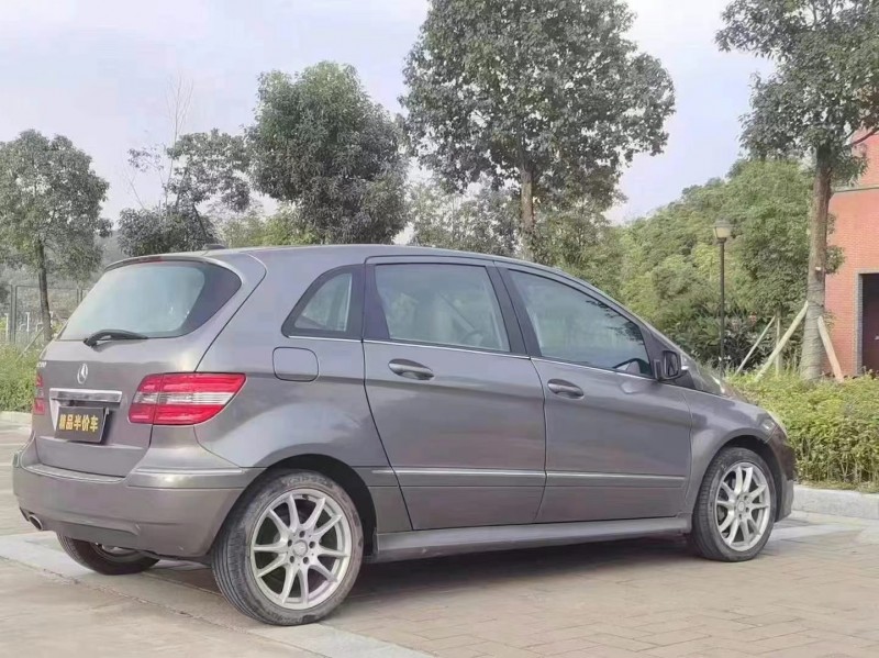 东莞11年奔驰B7