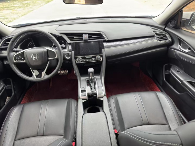 广州21年本田思域8