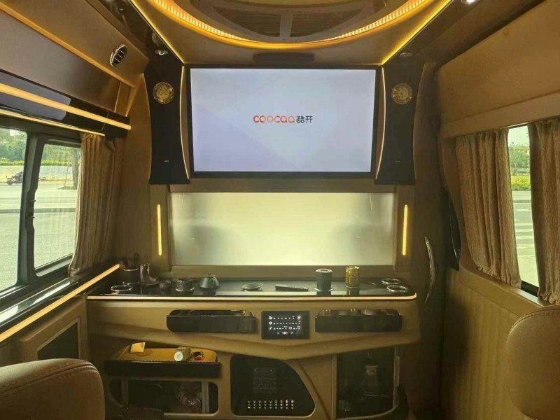 东莞16年奔驰斯宾特5