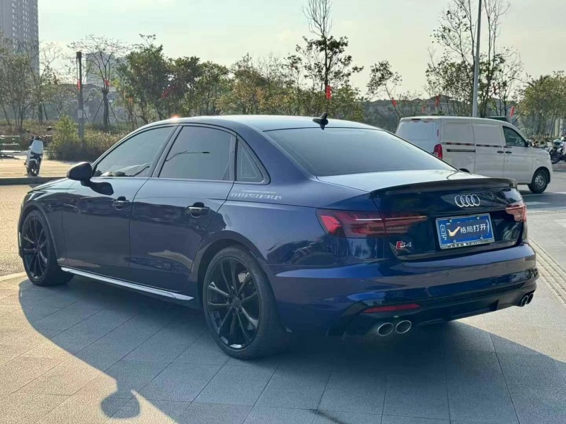 东莞21年奥迪S47