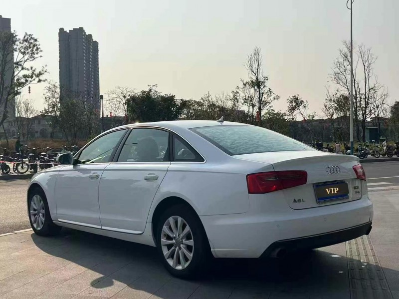 东莞15年奥迪A6L8