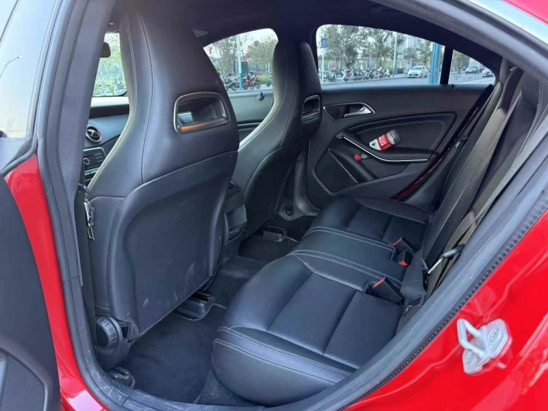 东莞17年奔驰CLA4