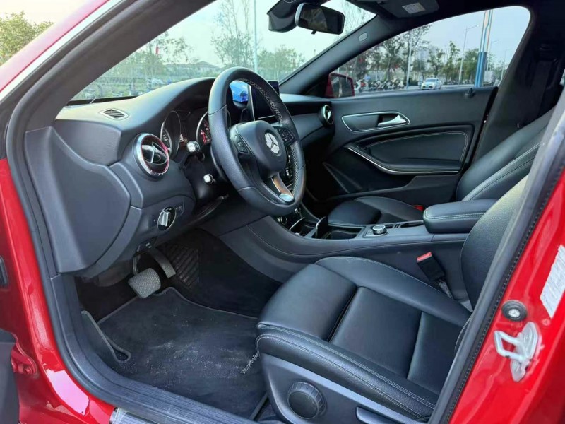 东莞17年奔驰CLA6