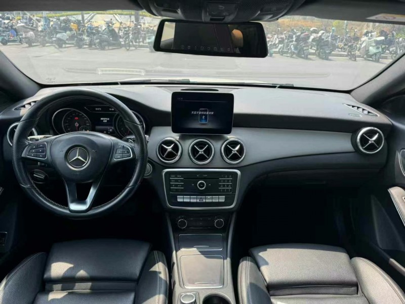 东莞17年奔驰CLA6