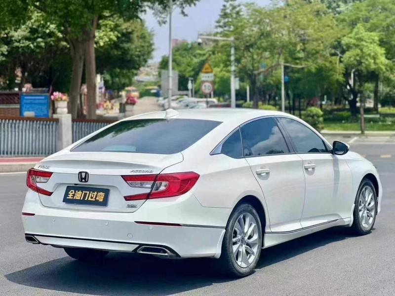 广州21年本田雅阁8