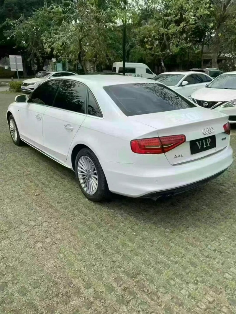 东莞16年奥迪A4L8