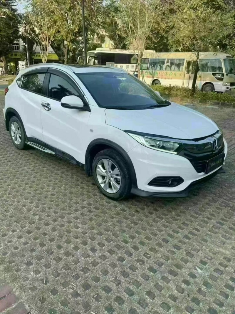 东莞20年本田缤智3