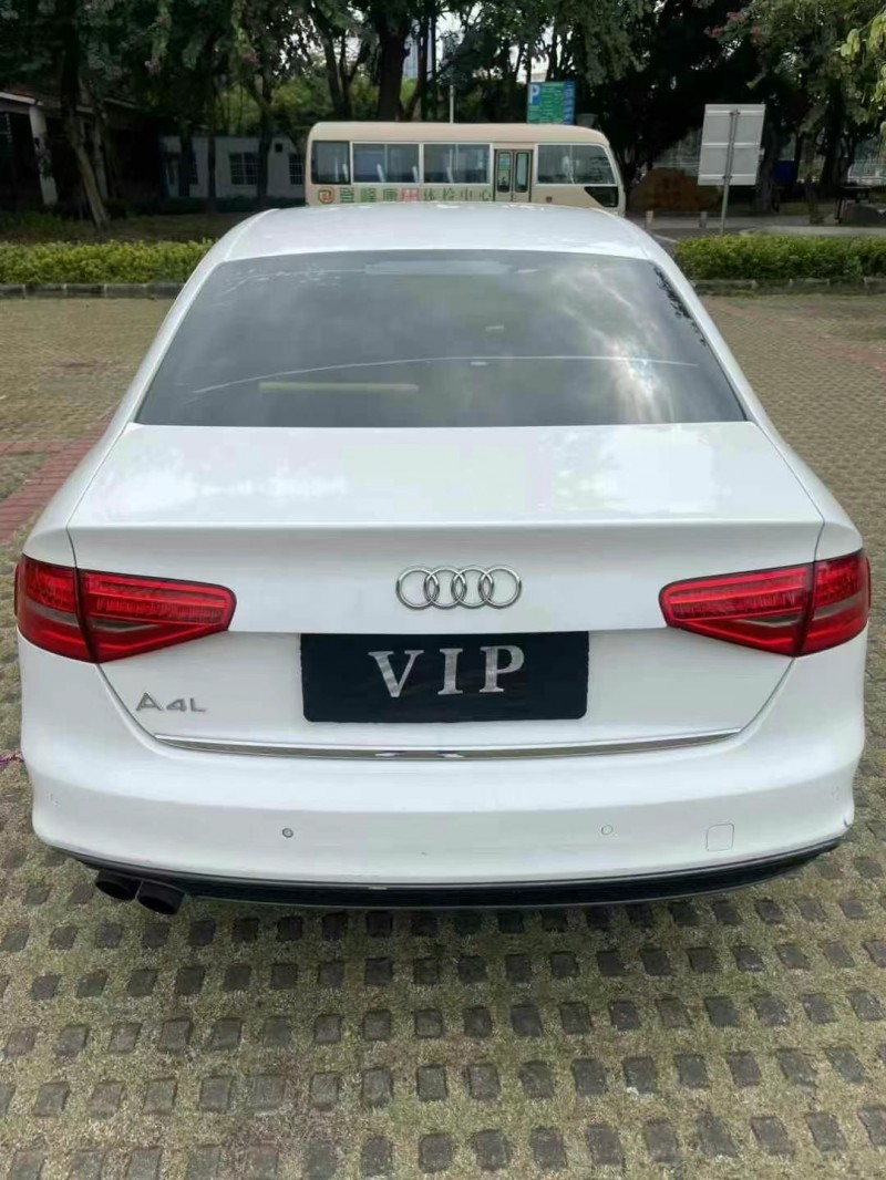 东莞15年奥迪A4L8