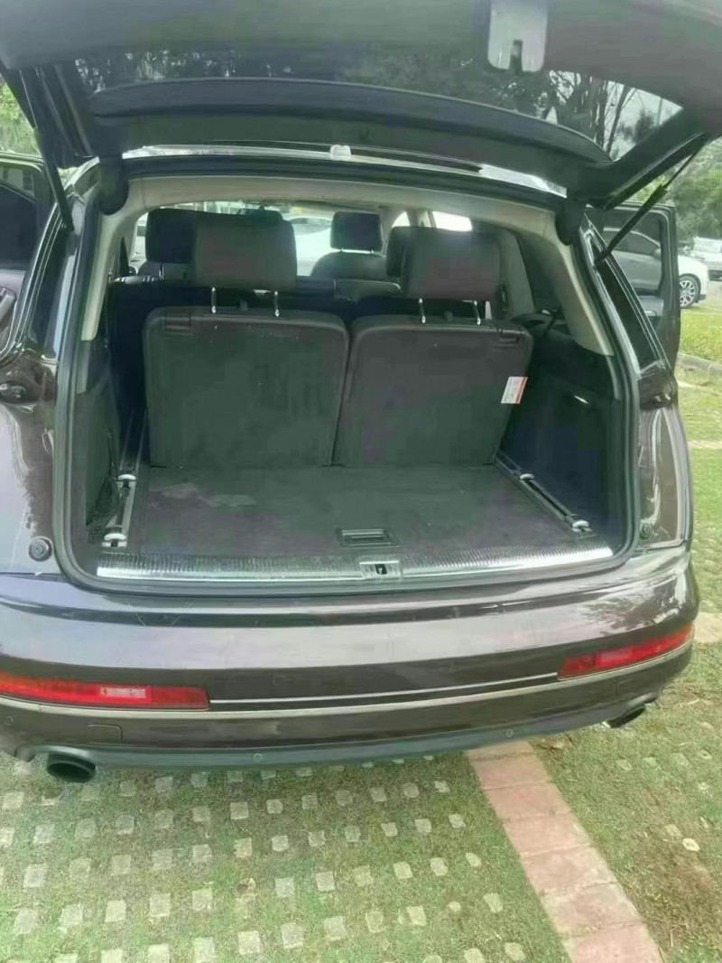 东莞12年奥迪Q78