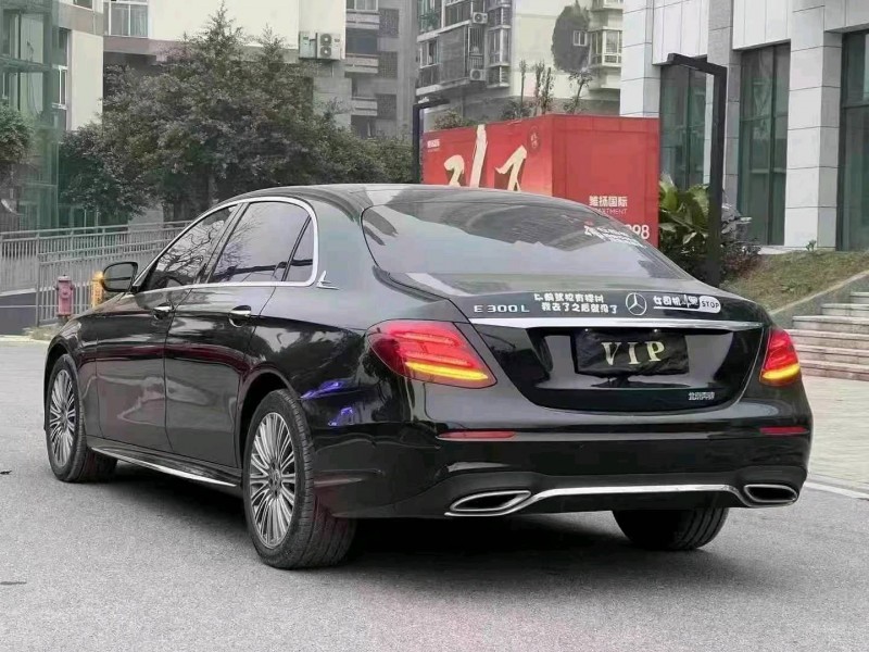 徐州19年奔驰E8