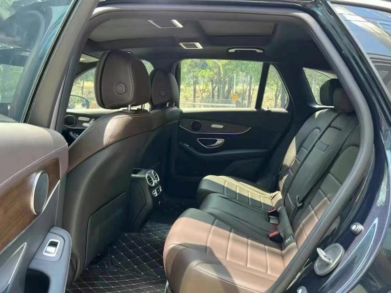 广州23年奔驰GLC4