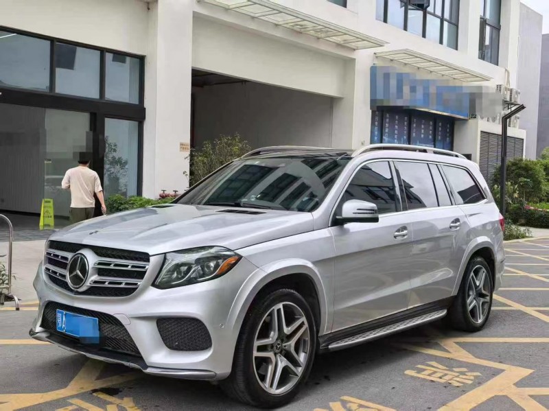 广州19年奔驰GLS2