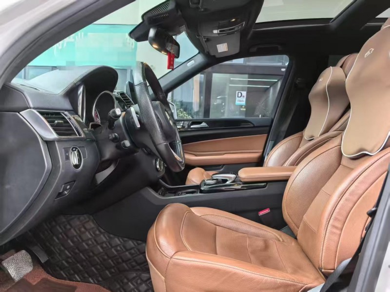 广州19年奔驰GLS5