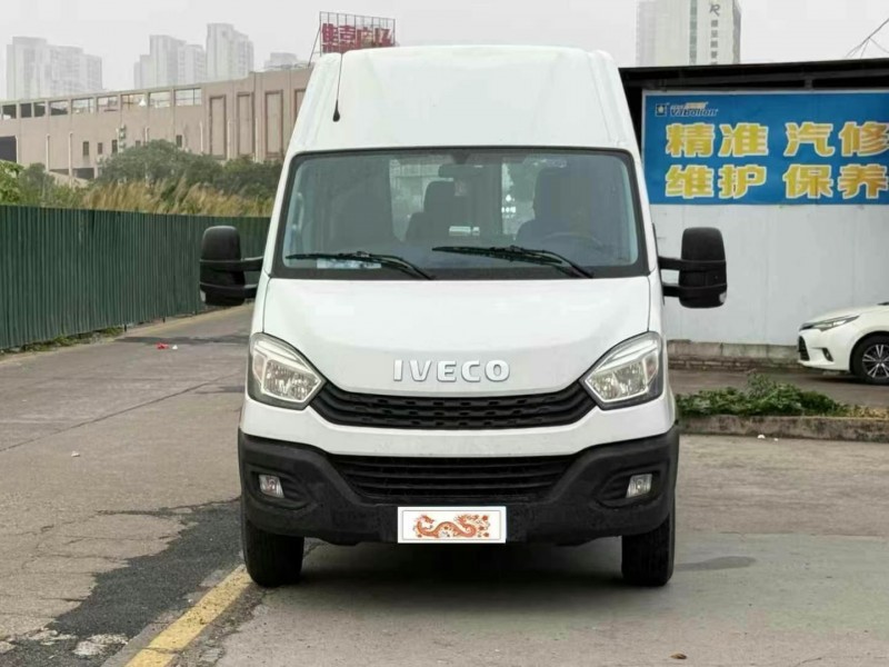 广州21年依维柯欧胜1