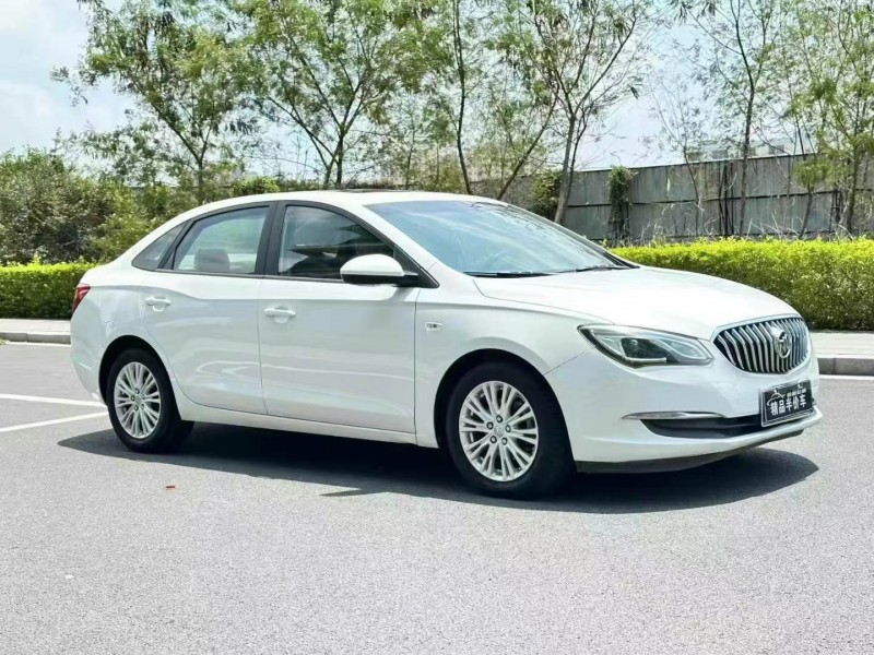 东莞18年别克英朗2