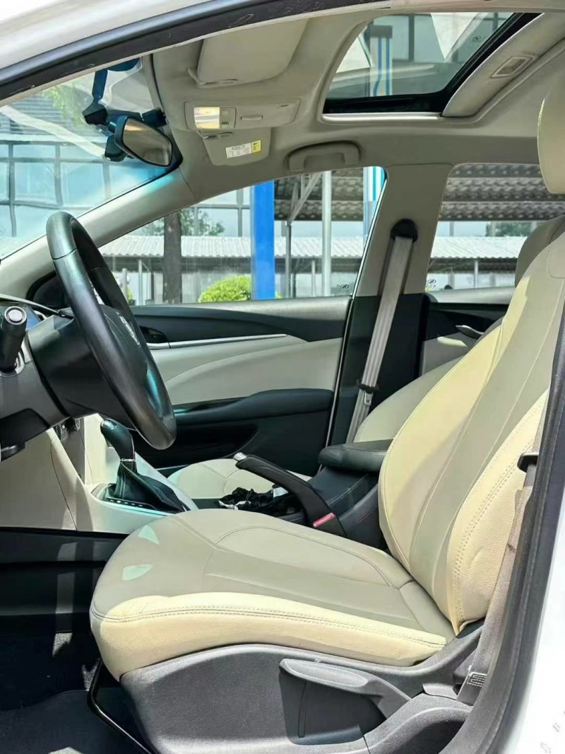 东莞18年别克英朗6