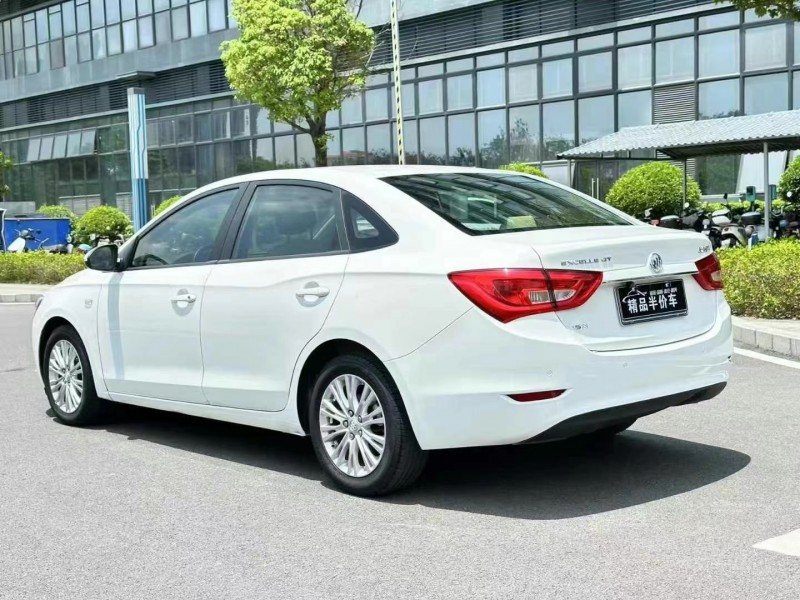 东莞18年别克英朗8