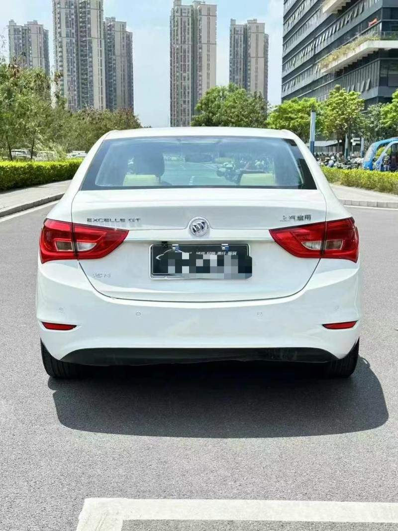 东莞18年别克英朗9