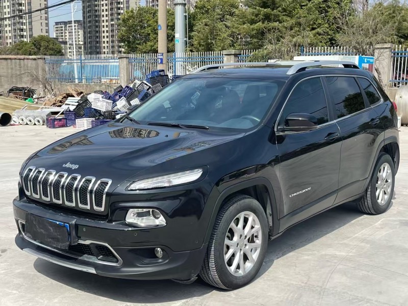 徐州17年Jeep自由光3