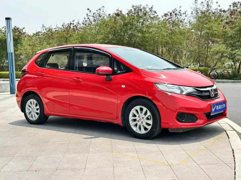 东莞18年本田飞度2