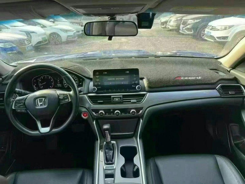 广州20年本田雅阁7