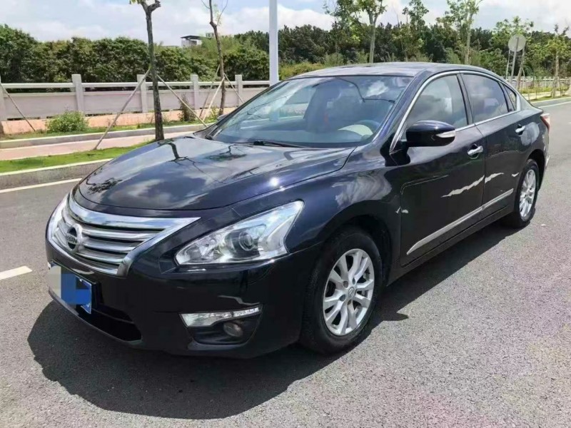 深圳14年日產天籟5