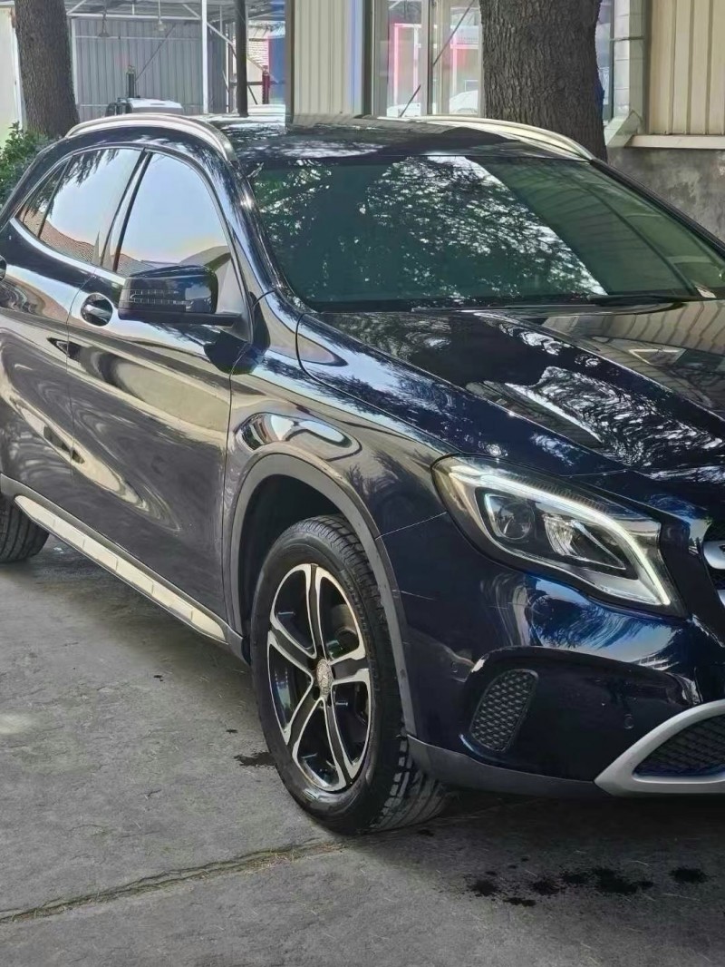 广州18年奔驰GLA3