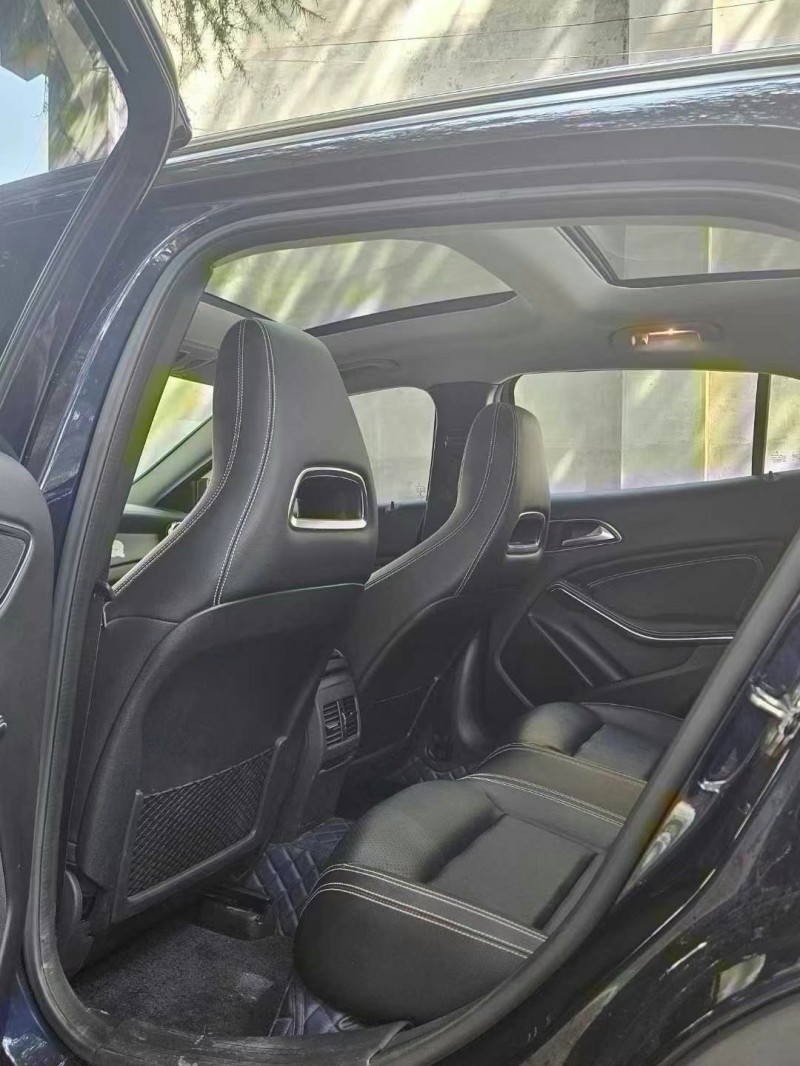 广州18年奔驰GLA6