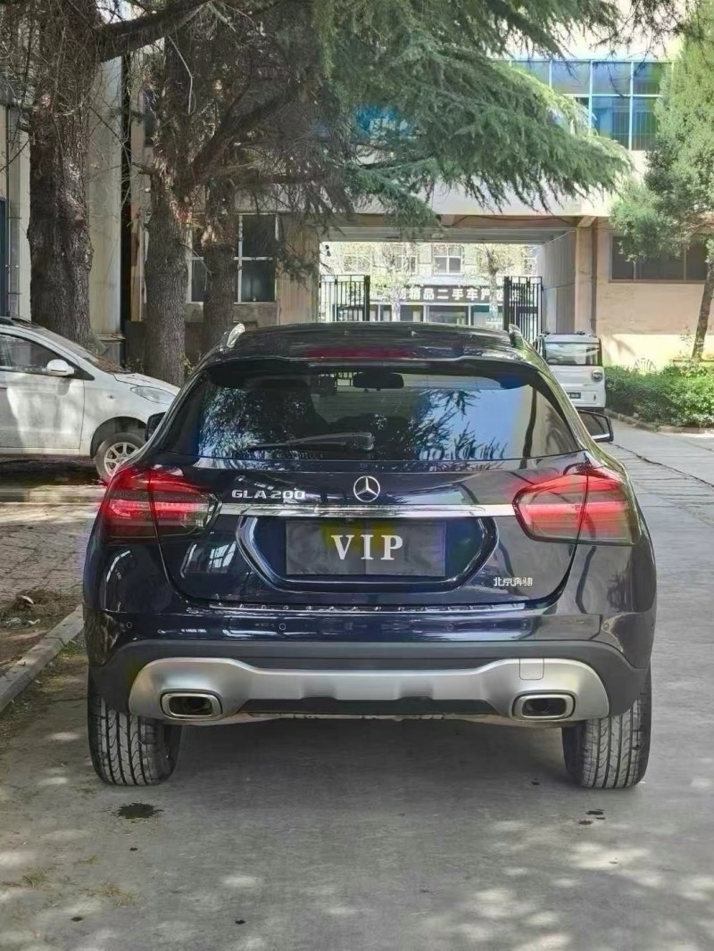 广州18年奔驰GLA8