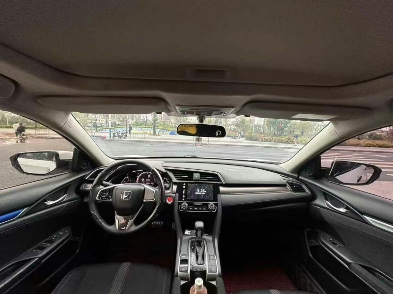 东莞21年本田思域5