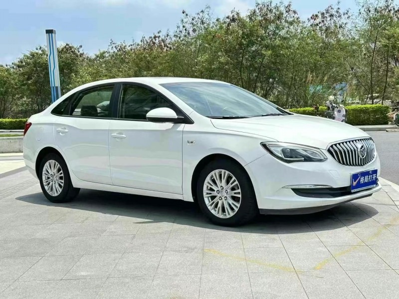 东莞18年别克英朗3