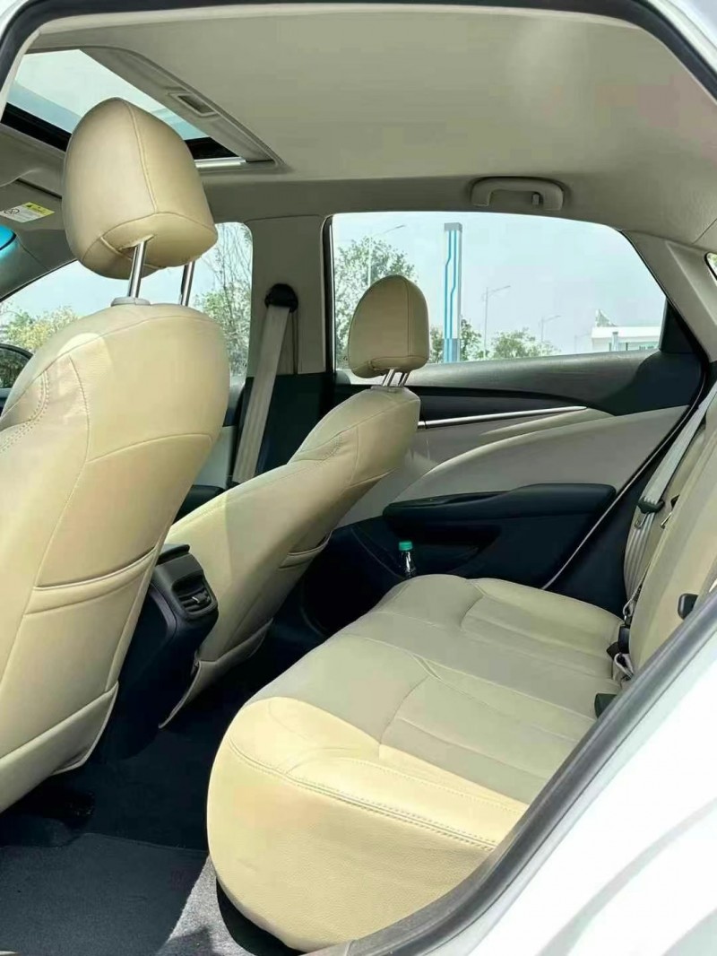 东莞18年别克英朗5