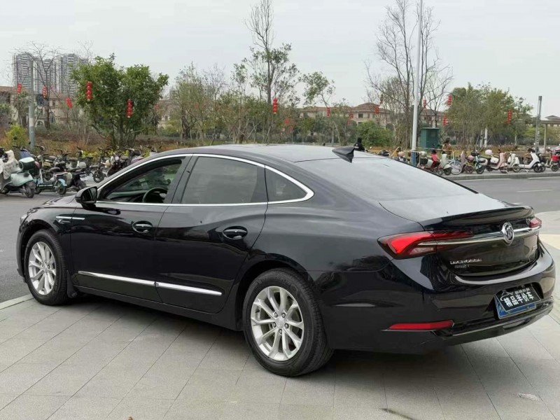 东莞21年别克君越7