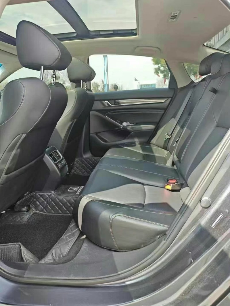 东莞22年本田雅阁5