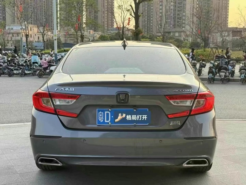 东莞18年本田雅阁9