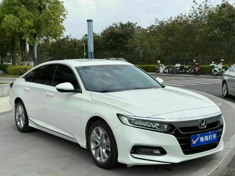 东莞21年本田雅阁2