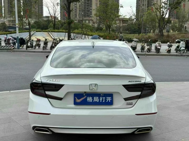 东莞21年本田雅阁9