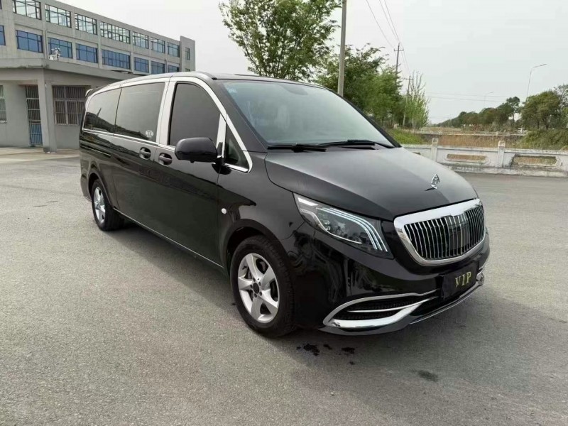 徐州19年奔驰威霆3