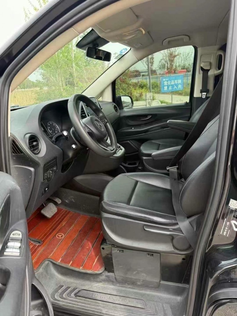 徐州19年奔驰威霆6