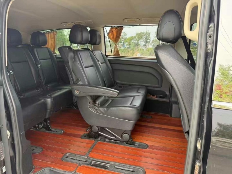 徐州19年奔驰威霆7