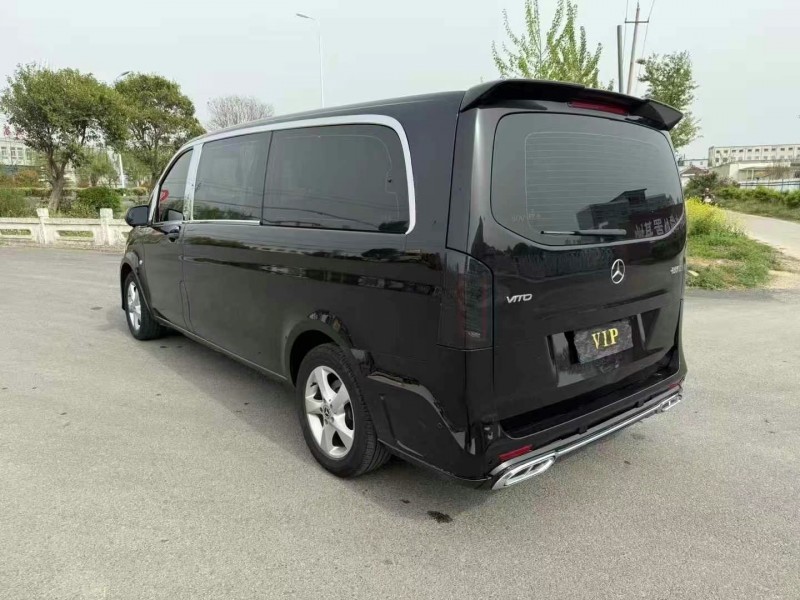 徐州19年奔驰威霆8