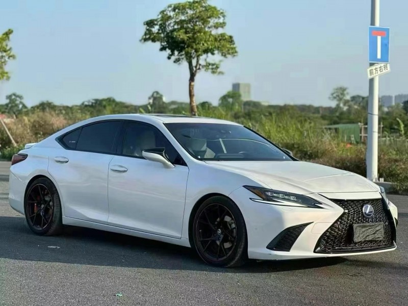 蘇州22年雷克薩斯ES2