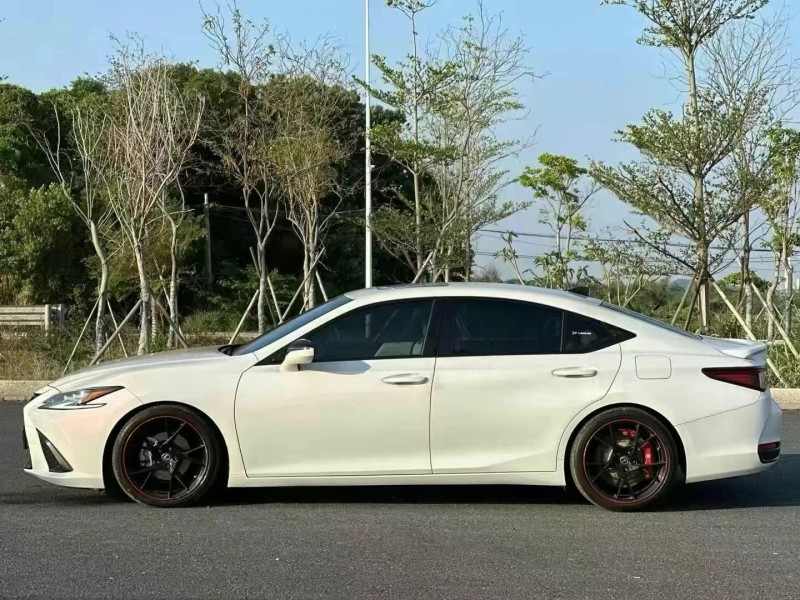 蘇州22年雷克薩斯ES3