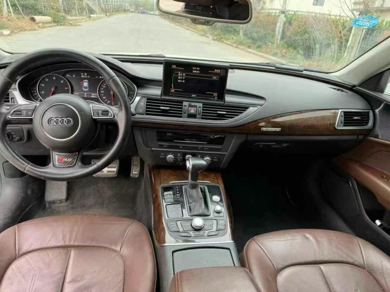 徐州13年奥迪A7L8