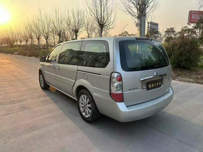 徐州15年别克GL84