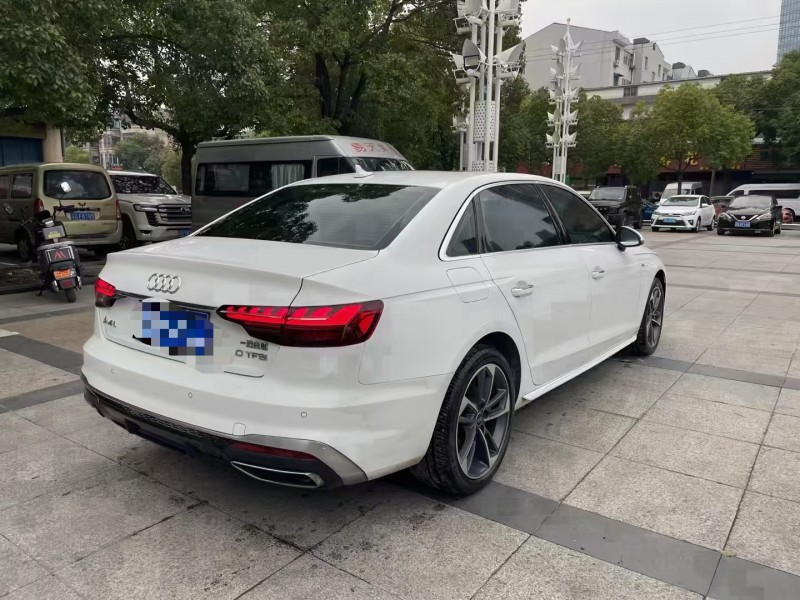徐州23年奥迪A4L7