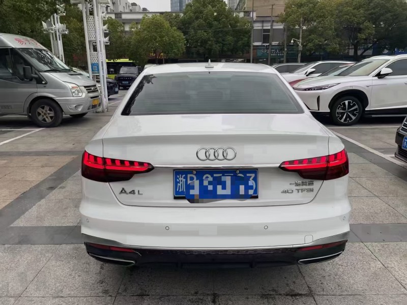 徐州23年奥迪A4L8